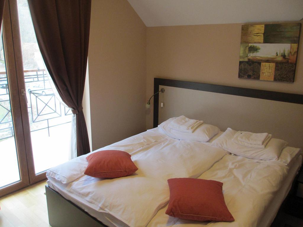 Apartments Manjan Krasno Polje Rom bilde