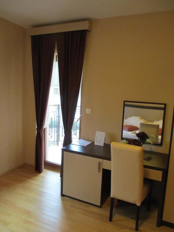 Apartments Manjan Krasno Polje Rom bilde