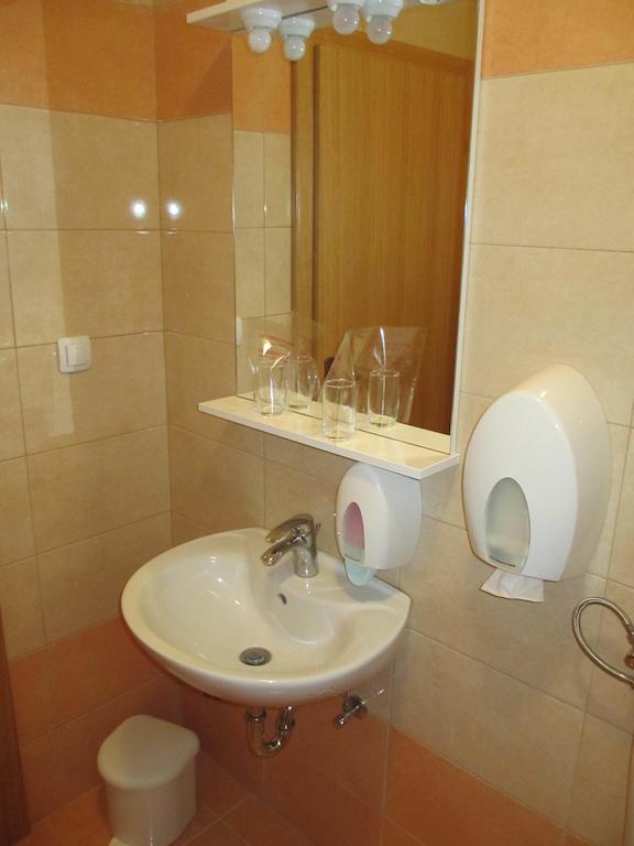 Apartments Manjan Krasno Polje Rom bilde
