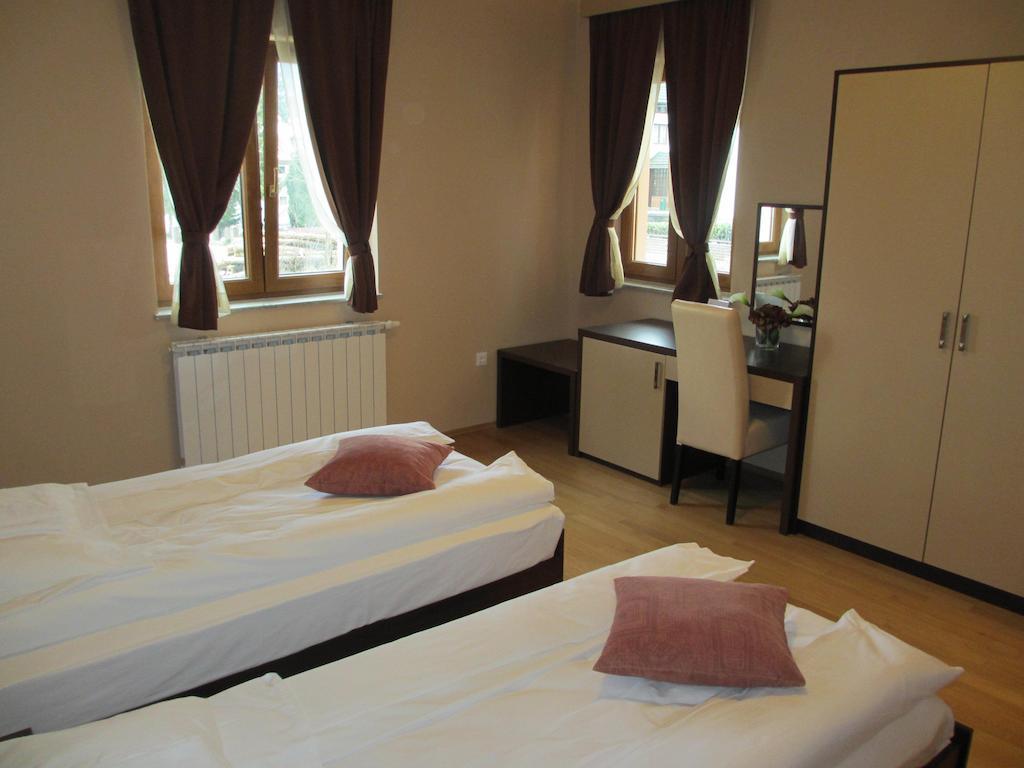 Apartments Manjan Krasno Polje Rom bilde