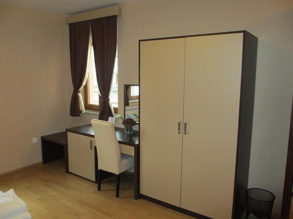 Apartments Manjan Krasno Polje Rom bilde