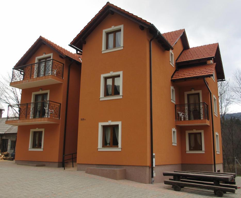 Apartments Manjan Krasno Polje Eksteriør bilde
